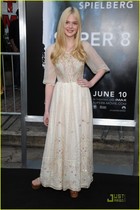 Elle Fanning : elle_fanning_1307631367.jpg