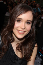 Ellen Page : ellen-page-1322865855.jpg