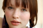 Emily Browning : TI4U_u1138232150.jpg