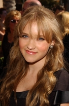 Emily Osment : emily_osment_1189648080.jpg