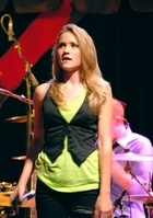 Emily Osment : emily_osment_1267604793.jpg