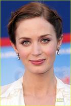 Emily Blunt : emily-blunt-1374515363.jpg