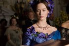 Emily Blunt : emily-blunt-1384117481.jpg