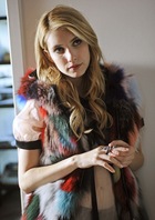 Emma Roberts : emma-roberts-1382203392.jpg