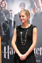 Emma Watson : emma_watson_1184095045.jpg