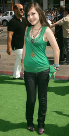 Erin Sanders : erin-sanders-1370024164.jpg