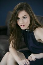 Erin Sanders : erinsanders_1249325927.jpg