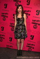 Erin Sanders : erinsanders_1265499870.jpg