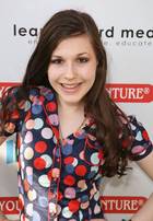 Erin Sanders : erinsanders_1275173442.jpg