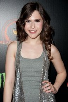 Erin Sanders : erinsanders_1305562610.jpg