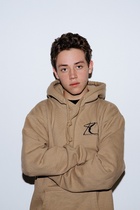 Ethan Cutkosky : ethan-cutkosky-1567439616.jpg