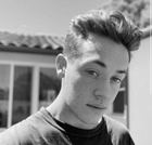 Ethan Cutkosky : ethan-cutkosky-1631838517.jpg