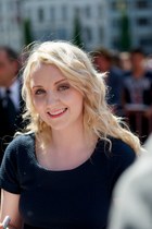 Evanna Lynch : evanna-lynch-1318187351.jpg