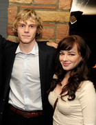 Evan Peters : evan-peters-1364578366.jpg
