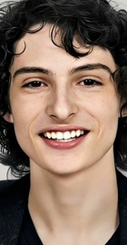 Finn Wolfhard : finn-wolfhard-1599326366.jpg