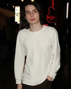 Finn Wolfhard : finn-wolfhard-1674436160.jpg