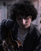 Finn Wolfhard : finn-wolfhard-1683045829.jpg