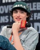 Finn Wolfhard : finn-wolfhard-1707186331.jpg