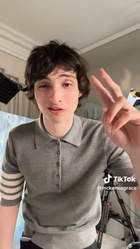 Finn Wolfhard : finn-wolfhard-1711052200.jpg