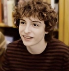 Finn Wolfhard : finn-wolfhard-1714664075.jpg