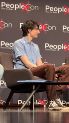 Finn Wolfhard : finn-wolfhard-1738522689.jpg