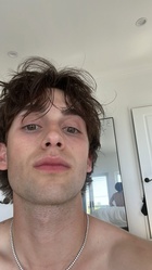 Finn Wolfhard : finn-wolfhard-1742827639.jpg