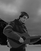 Finn Wolfhard : finn-wolfhard-1749321801.jpg