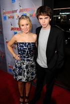 Freddie Highmore : TI4U_u1256525579.jpg