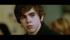 Freddie Highmore : freddie-highmore-1328665396.jpg