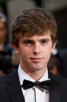 Freddie Highmore : freddie-highmore-1416261402.jpg