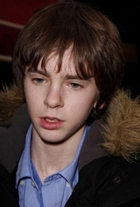 Freddie Highmore : freddie_highmore_1212108101.jpg