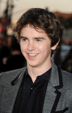 Freddie Highmore : freddie_highmore_1302904229.jpg