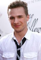 Freddie Stroma : freddiestroma_1260636933.jpg