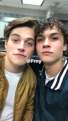 Froy : froy-1506562668.jpg