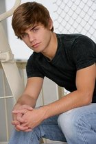 Garrett Clayton : garrett-clayton-1324773836.jpg