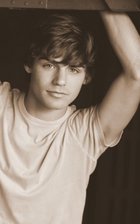 Garrett Clayton : garrett-clayton-1324773848.jpg