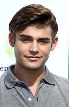 Garrett Clayton : garrett-clayton-1375072874.jpg