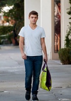 Garrett Clayton : garrett-clayton-1405967757.jpg