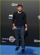 Garrett Clayton : garrett-clayton-1431449954.jpg