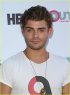 Garrett Clayton : garrett-clayton-1442253138.jpg