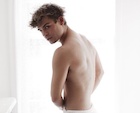 Garrett Clayton : garrett-clayton-1461009601.jpg