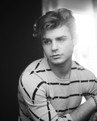 Garrett Clayton : garrett-clayton-1528061401.jpg