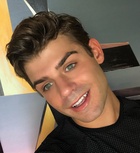 Garrett Clayton : garrett-clayton-1566158582.jpg