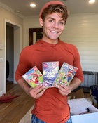 Garrett Clayton : garrett-clayton-1637623081.jpg