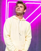 Garrett Clayton : garrett-clayton-1669938662.jpg