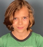 Gavin Warren : gavin-warren-1636221328.jpg
