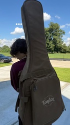 Gavin Warren : gavin-warren-1756945888.jpg