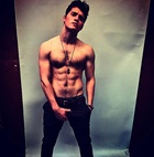 Gregg Sulkin : gregg-sulkin-1424201331.jpg