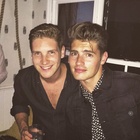 Gregg Sulkin : gregg-sulkin-1432425601.jpg