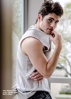 Gregg Sulkin : gregg-sulkin-1488675886.jpg